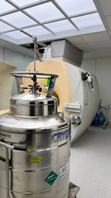 Заправка МРТ жидким гелием